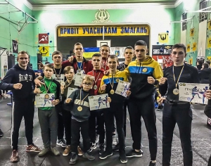 Десять нагород привезли тернопільські боксери з Івано-Франківська