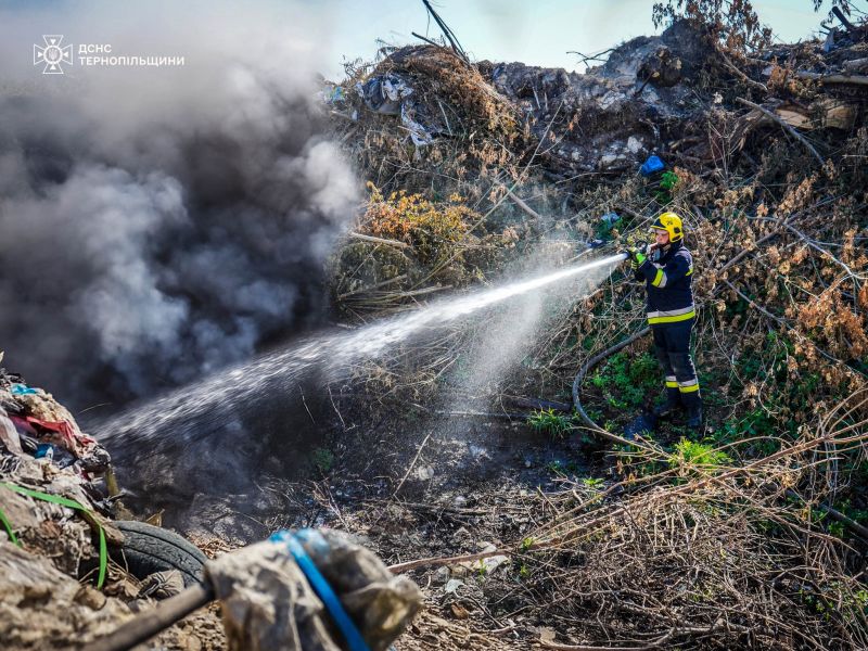 Минулої доби рятувальники Тернопільщини ліквідували 7 пожеж