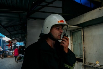 У Тернополі згорів кіоск з одягом (фото)