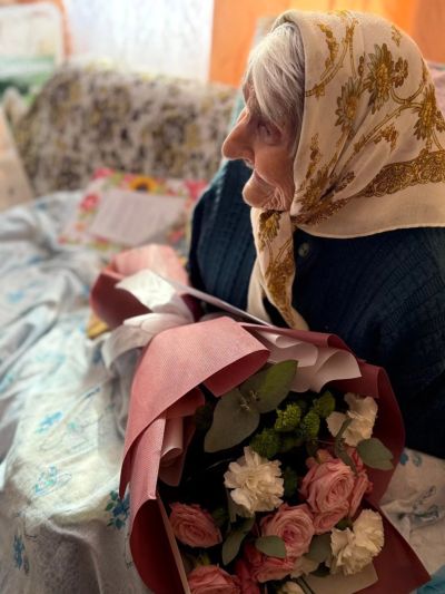 Вік довжиною у століття: на Тернопільщині привітали 100-річну ювілярку