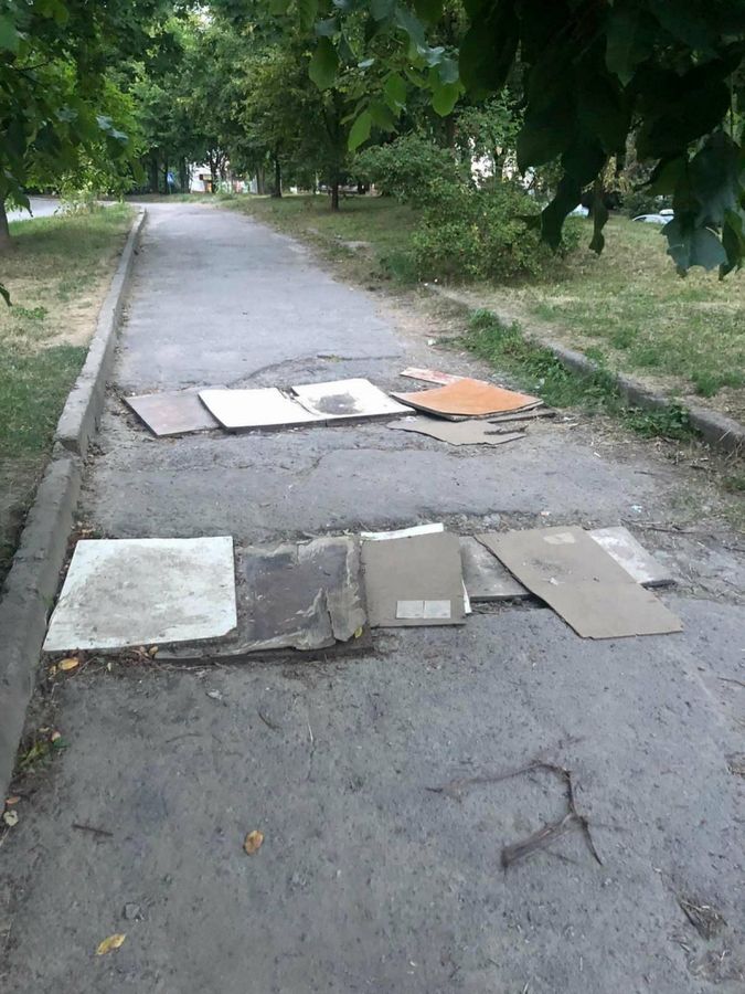 У Тернополі ямковий ремонт роблять за допомогою &quot;новітніх технологій&quot; (фотофакт)