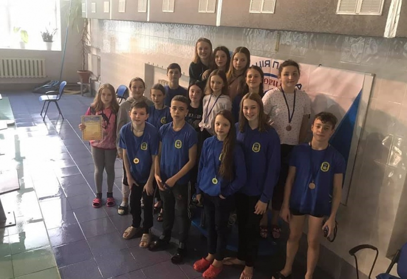 У Тернополі визначали кращих юних плавців області