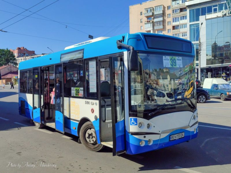 У Тернополі ще один автобус отримав міське брендування