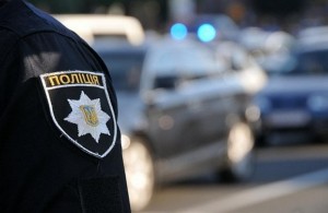 Нетверезий водій та 9 пакетиків з наркотичними речовинами: у Тернополі патрульні зупинили Hyundai