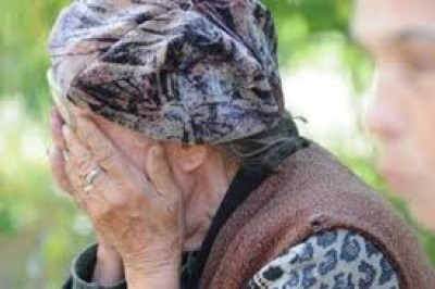На Тернопільщині торговці цукру та муки обікрали помешкання пенсіонерки