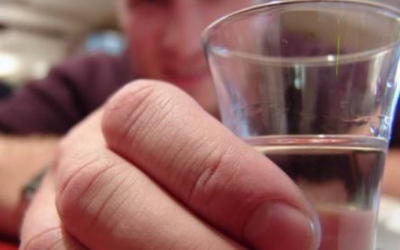 На Тернопільщині спільне розпивання алкоголю закінчилося крадіжкою