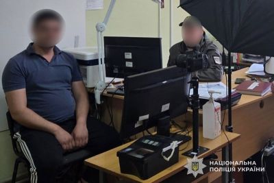 Сімох іноземців-нелегалів виявили в одному із готелів Тернополя