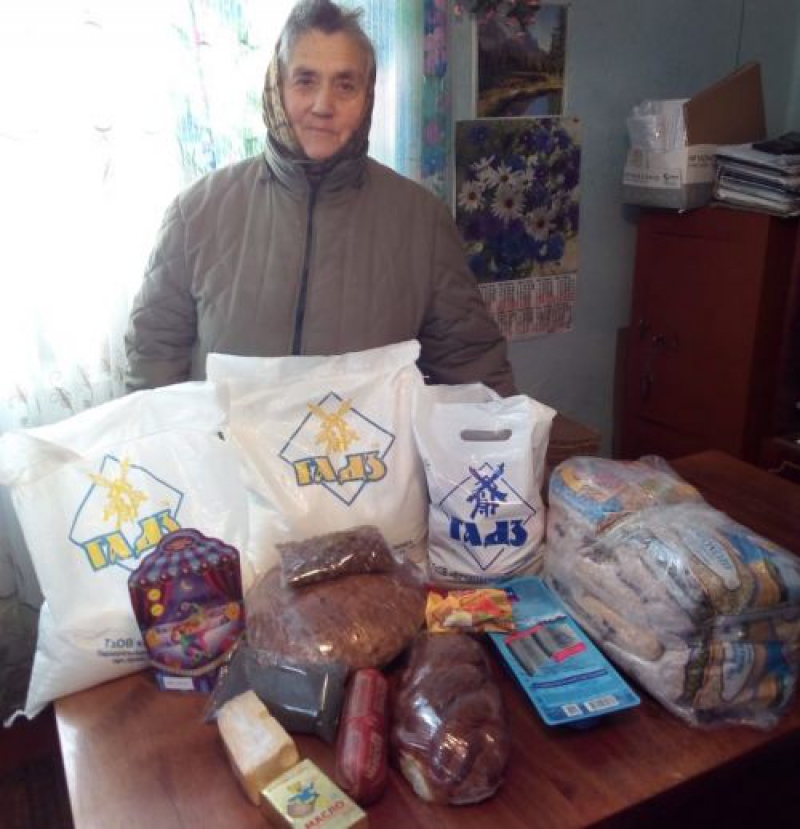 Бучаччани дякують Петру Гадзу за святкові подарунки