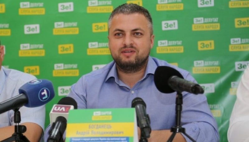 Підозра на струс мозку: через бійку у ВРУ тернопільський нардеп Богданець потрапив до лікарні