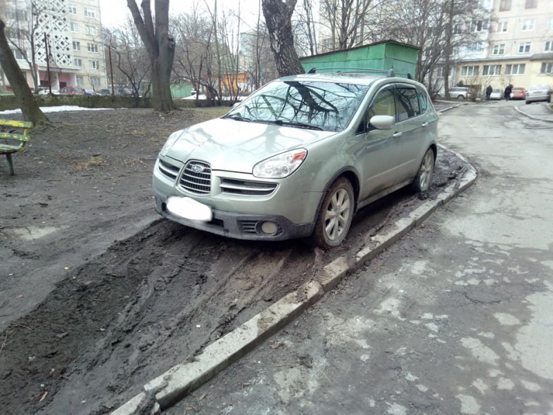 Тернопільські водії продовжують порушувати правила дорожнього руху (фотофакт)