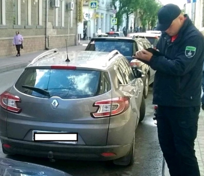 У Тернополі запровадили автоматизовану систему контролю за паркуванням авто