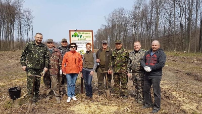 На Тернопільщині висадили 7 тисяч дубів