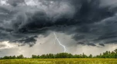 На Тернопільщину суне гроза