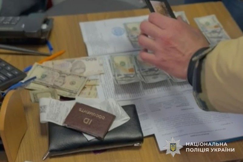 У Тернополі оголосили підозру двом медичним працівникам за вимагання та отримання неправомірної вигоди