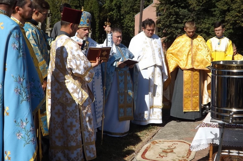 У храмі на Тернопільщині освятили внутрішні розписи