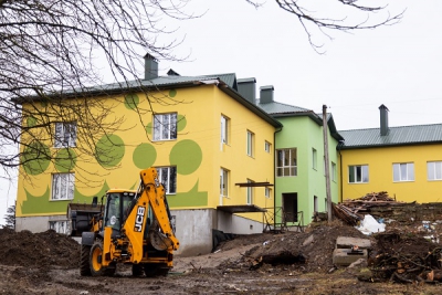 Неподалік Тернополя триває будівництво сучасного навчально-виховного комплексу