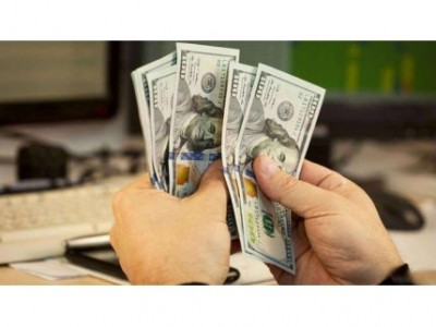 Двадцятирічний киянин «кинув» відділення одного із тернопільських банків на 400 доларів