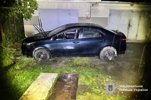 У Тернополі затримали молодика, який намагався викрасти авто
