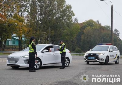 У Тернополі поліцейські оштрафували водія, який «заблукав» на Театральному майдані