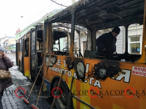 Комісія встановила причину загорання тролейбусу в центрі Тернополя