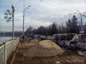 Тернопільську дaмбу продовжують оновлювaти (Фото)