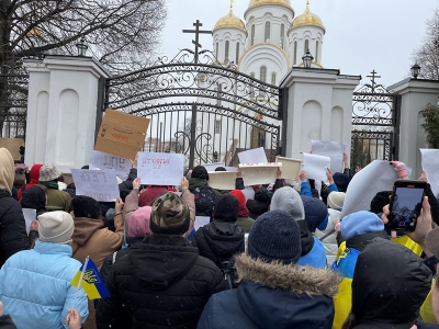 У Тернополі «Свобода» та «ПВС» закликають відібрати земельну ділянку, якою користуються московські попи