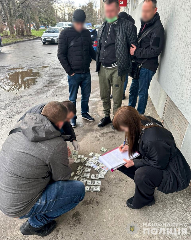 На Тернопільщині викрили "бізнесменів", які продавали "квитки до Європи" ухилянтам