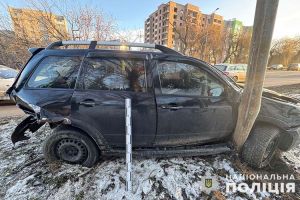 ДТП у Тернополі: одну із автівок відкинуло на зустрічний бік дороги