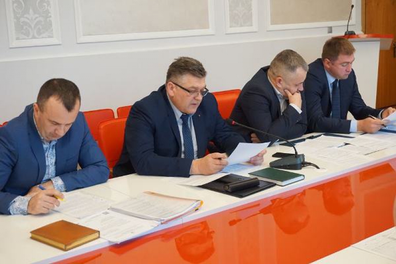 На Тернопільщині тривають перевірки нелегальної торгівлі пальним