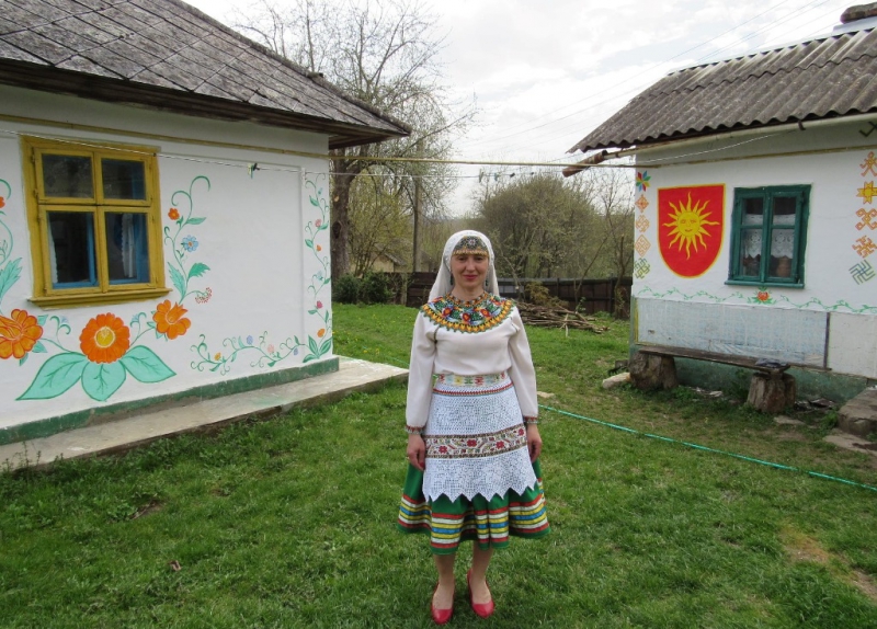 Людмила Гургач з Тернопільщини дає нове життя оселям з минулого століття (фото)