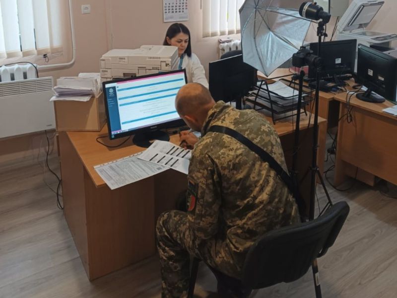 На Тернопільщині Герої, які повернулися з полону скористалися правом на безоплатне оформлення закордонних паспортів