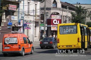 У центрі Тернополя підрізали двох хлопців. Один із них помер не приходячи до тями