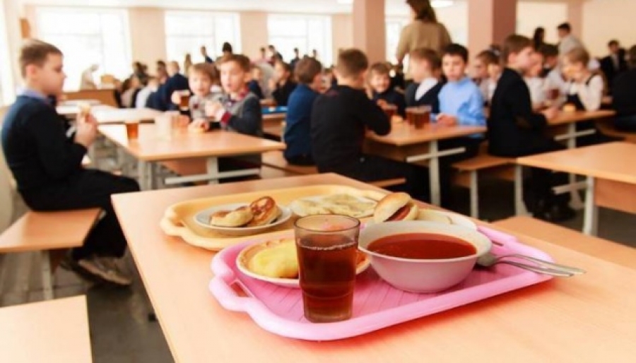 Діти, чиї батьки беруть участь у війні, у закладах освіти Тернополя харчуватимуться безкоштовно
