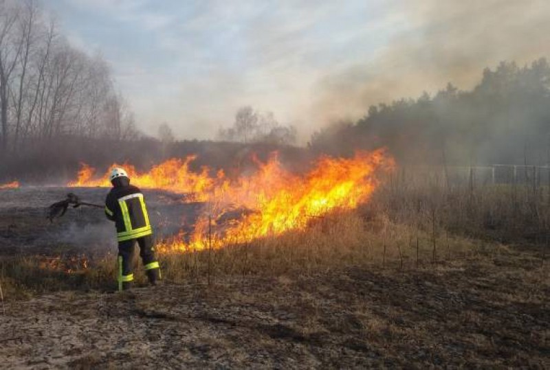 На Тернопільщині за три дні  -  аж 33 пожежі