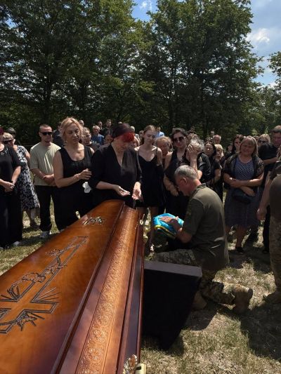 На Тернопільщині поховали воїна Вадима Сліворського