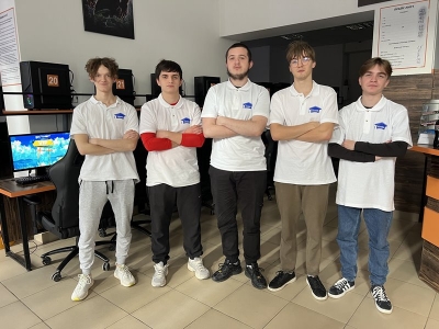 Студенти ЗУНУ взяли участь у кіберспортивному турнірі
