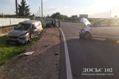 У ДТП на Тернопільщині зіткнулися дві іномарки