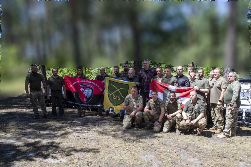 Віталій Кличко передав бійцям на фронт від громади столиці ще 2 350 БпЛА