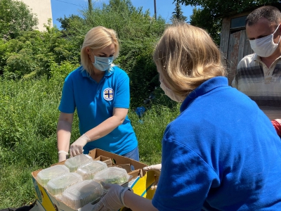 Тернопільський благодійний фонд закупив харчі для безпритульних
