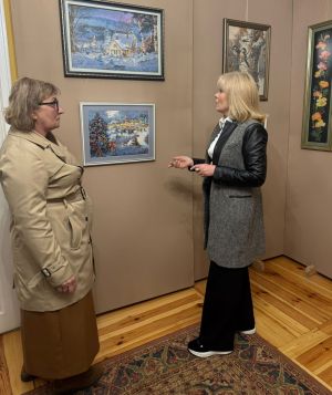 &quot;Світ крізь голку й нитку&quot;: в Кременецькому музеї представили виставку творчих робіт