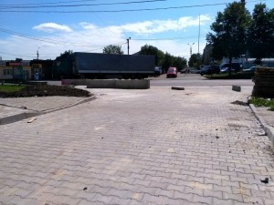 Ремонт міжквартального проїзду на вулиці 15 Квітня у Тернополі - на завершальному етапі