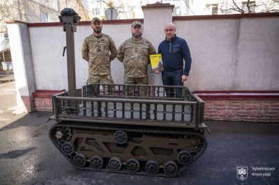 Роботизований комплекс Мураха від Тернополя для бійців 12-ї БрСпП Азов: Сергій Надал