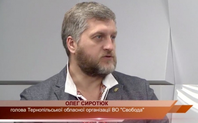 «Результати виборів саме такі через відсутність виборчого кодексу, який ставив би кандидатів у рівні умови», – свободівець Олег Сиротюк