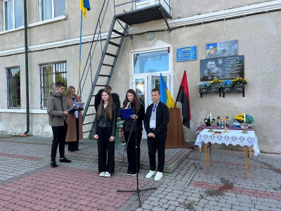 У селі Буцнів відкрили памʼятні дошки двом загиблим воїнам