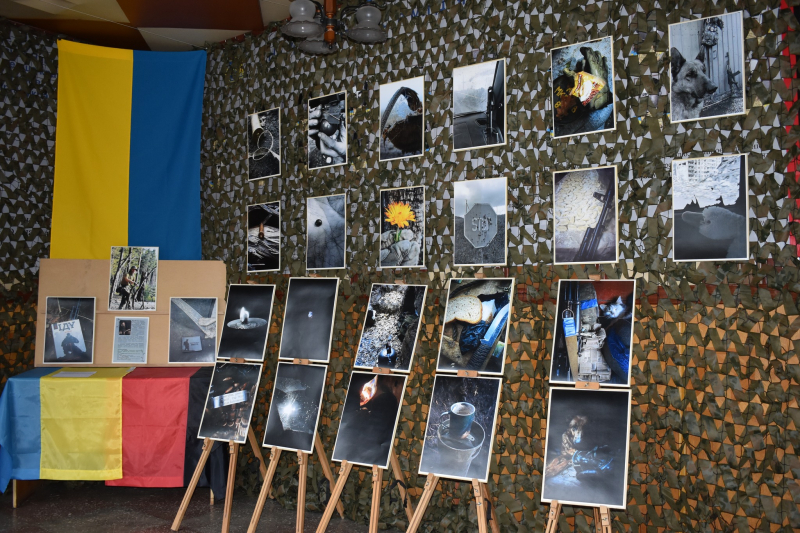 У музеї Тернополя презентували фотовиставку  воїна ЗСУ Юрія Костишина