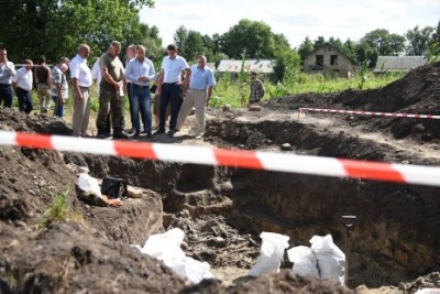 На Тернопільщині знайшли захоронення із рештками близько 50 вояків армії УНР