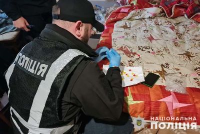 Поліцейські Тернопільщини викрили організовану злочинну групу, яка реалізовувала наркотики на території двох областей
