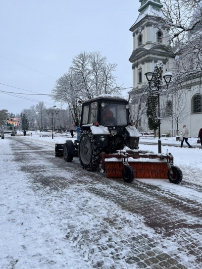 Хто відповідає за прибирання Тернополя у зимовий період?