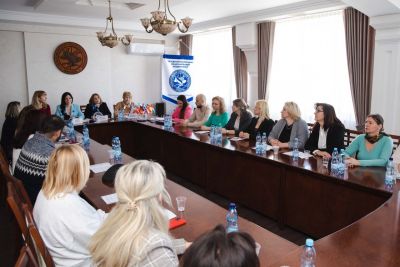 Понад 150 освітян та науковців з’їхалися до тернопільського університету на філологічну конференцію