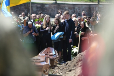 Тернопіль у скорботі: сьогодні попрощалися із чотирма Героями, які загинули в боях за Україну (фоторепортаж)